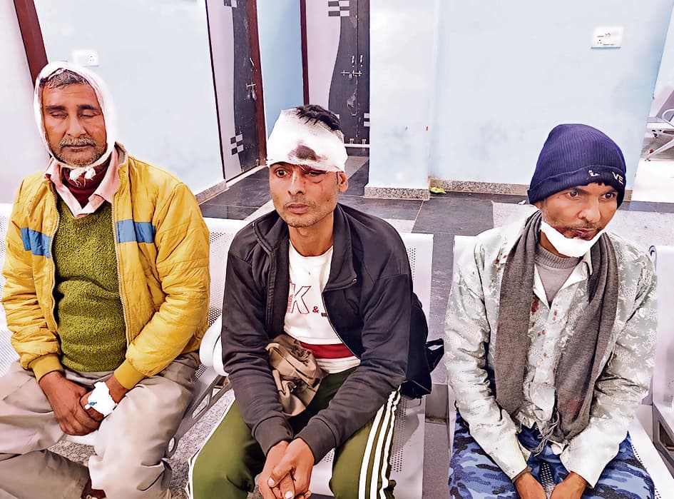 संपत्ति विवाद को लेकर दो भाइयों की पिटाई, जख्मी