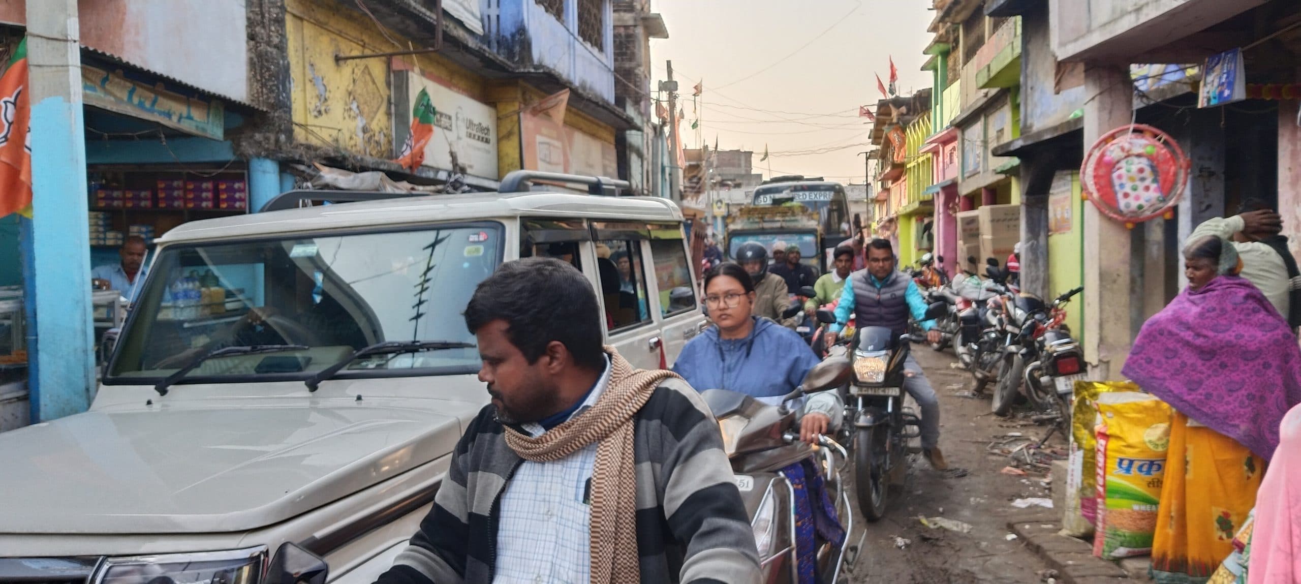 Giridih News: माल्डा बाजार में हर रोज लगनेवाले जाम से परेशान हैं लोग