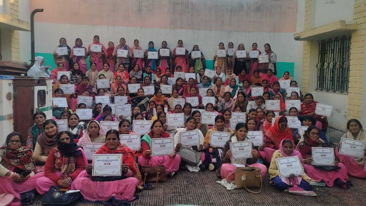 Giridih News: पोषण भी, पढ़ाई भी प्रशिक्षण का आयोजन