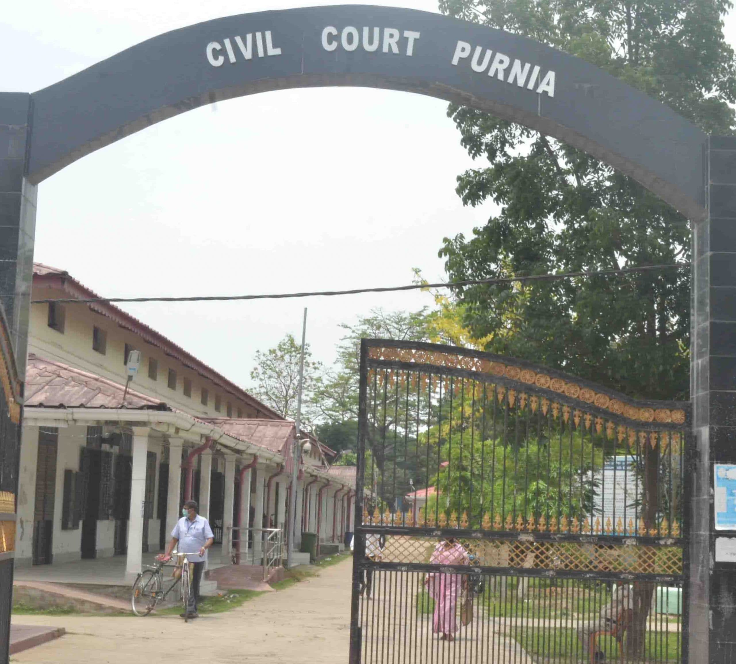 आश्वासनों के बीच सालों से झूल रही है बेंच स्थापना की मांग