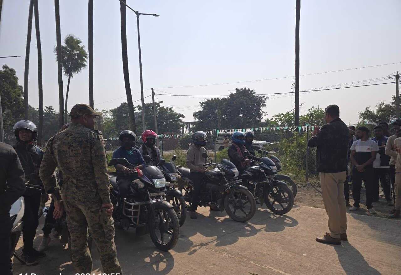 सड़क सुरक्षा को लेकर चला जागरुकता अभियान