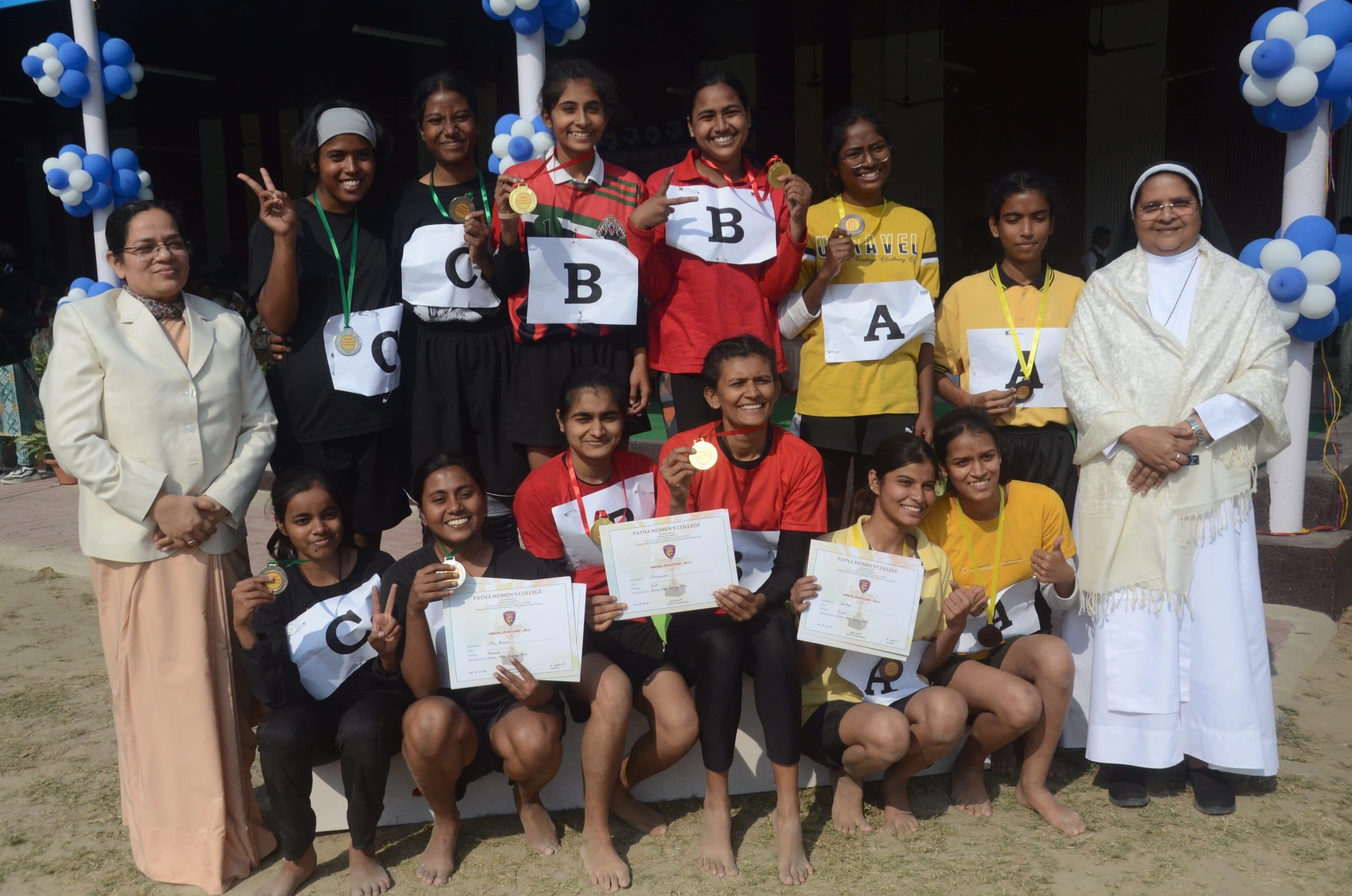 पटना वीमेंस कॉलेज : एनुअल स्पोर्ट्स में छात्राओं ने दिखाया जज्बा