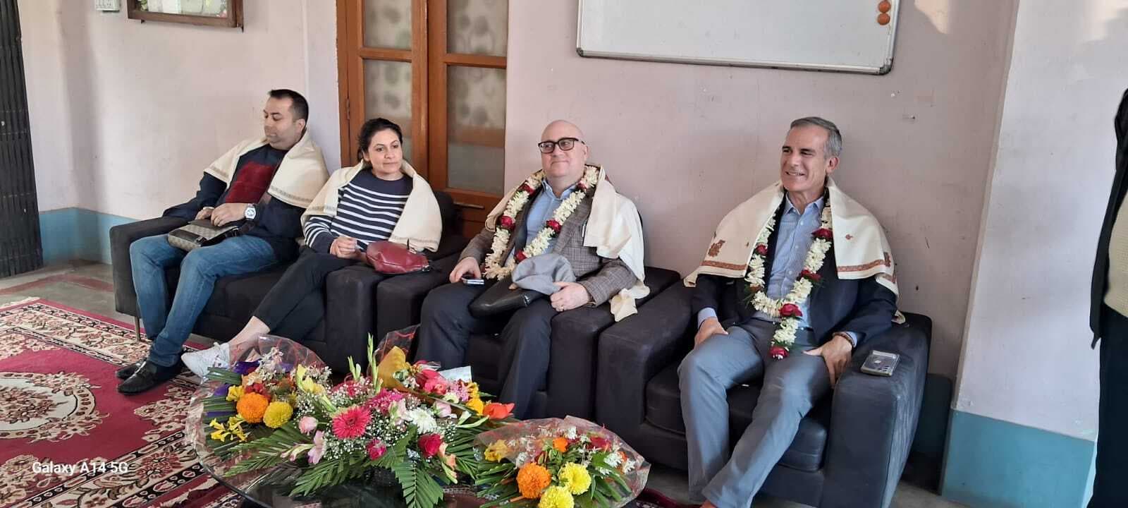 Dumka News: दो दिवसीय दौरे पर दुमका पहुंचे अमेरिकी राजदूत व माल्टा के उच्चायुक्त