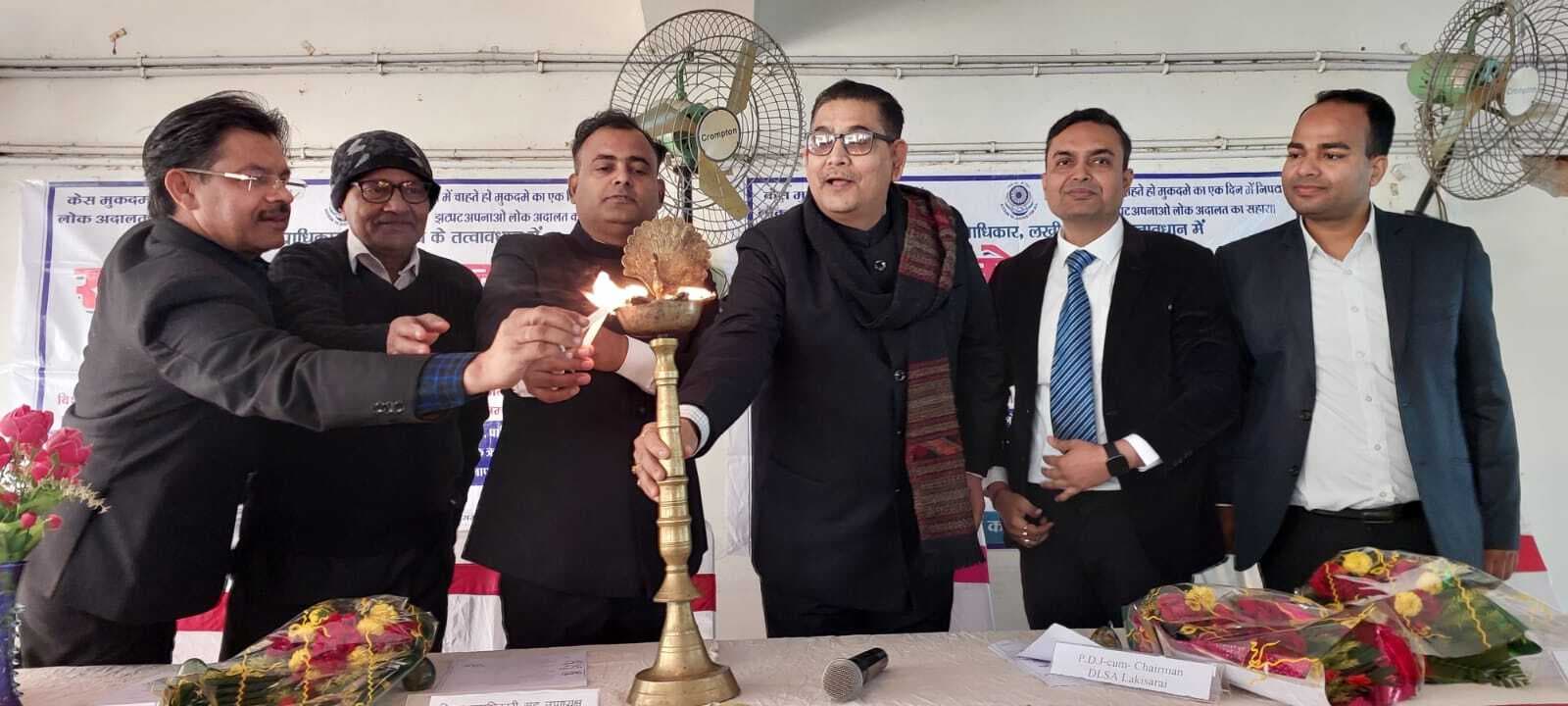 लोक अदालत में कुल 1072 मामलों का समझौता के आधार पर हुआ निष्पादन