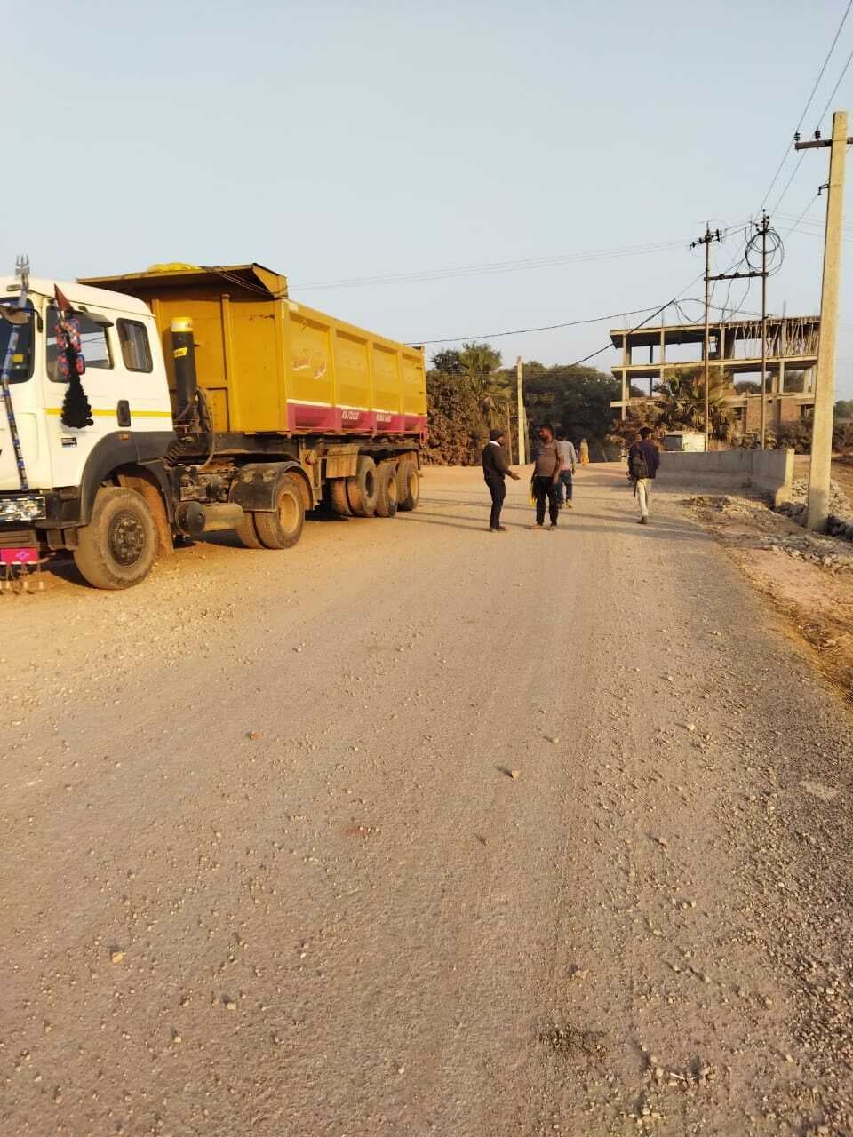 छितनावा-उसरी सड़क पर फरवरी से होगा आवागमन