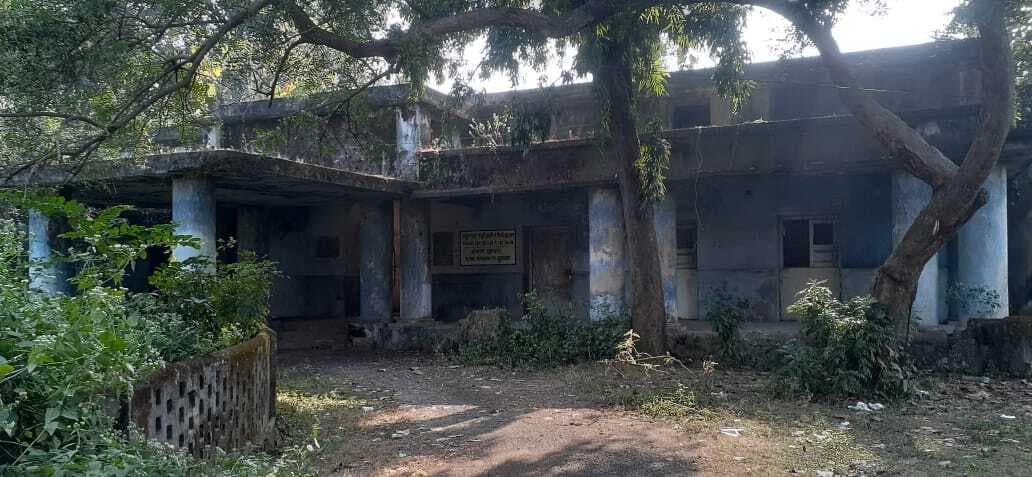 East Singhbhum : पहले जहां सजता था राजा का दरबार, आज खंडहर में तब्दील