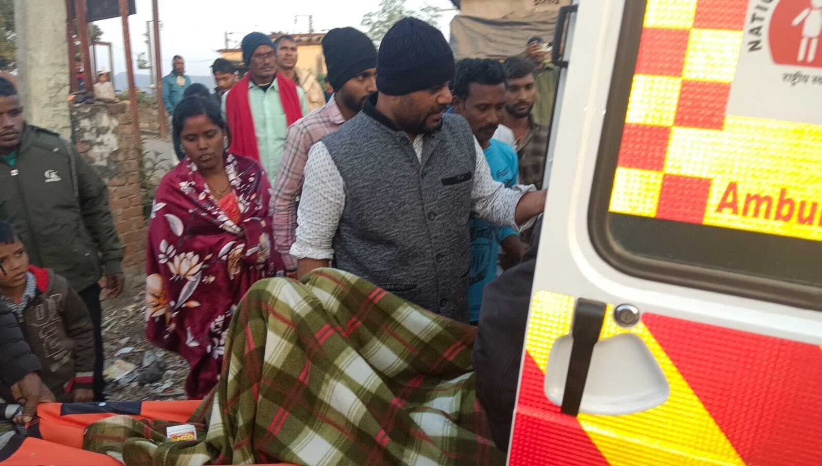 ट्रेन की चपेट में आने से युवक घायल, रेफर