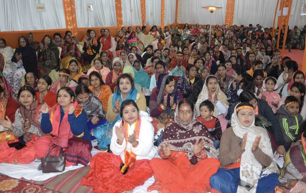 Dhanbad News: शक्ति मंदिर में भगवती जागरण में झूमे श्रद्धालु