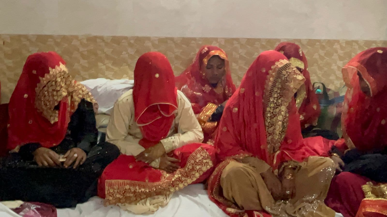 निकाह के बंधन में बंधी पूर्णिया की नौ जोड़ियां