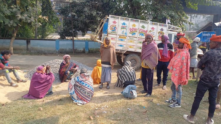 बोरसी से घर में लगी आग, वृद्ध की जलकर मौत