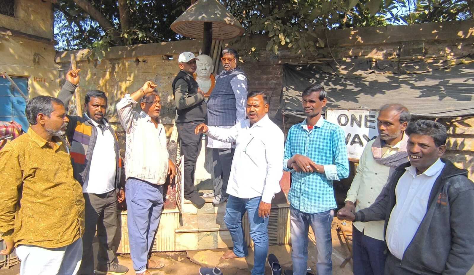 लौह पुरुष सरदार वल्लभ भाई पटेल की मनी पुण्यतिथि