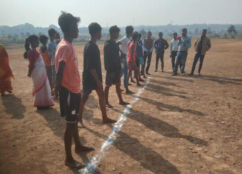 खेलकूद स्पर्धा में 180 बालक-बालिकाओं ने लिया भाग