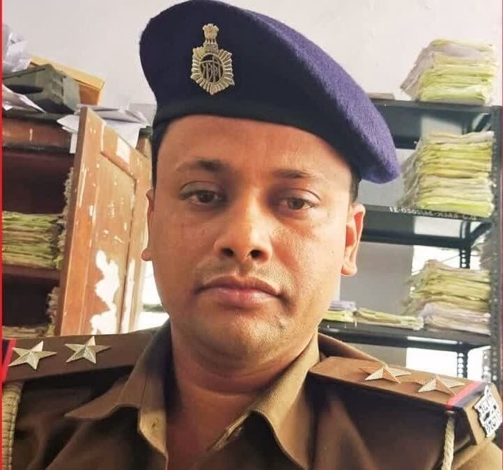 हार्ट अटैक से मटेरिया थानाध्यक्ष अंकित की मौत,  घर में मचा कोहराम