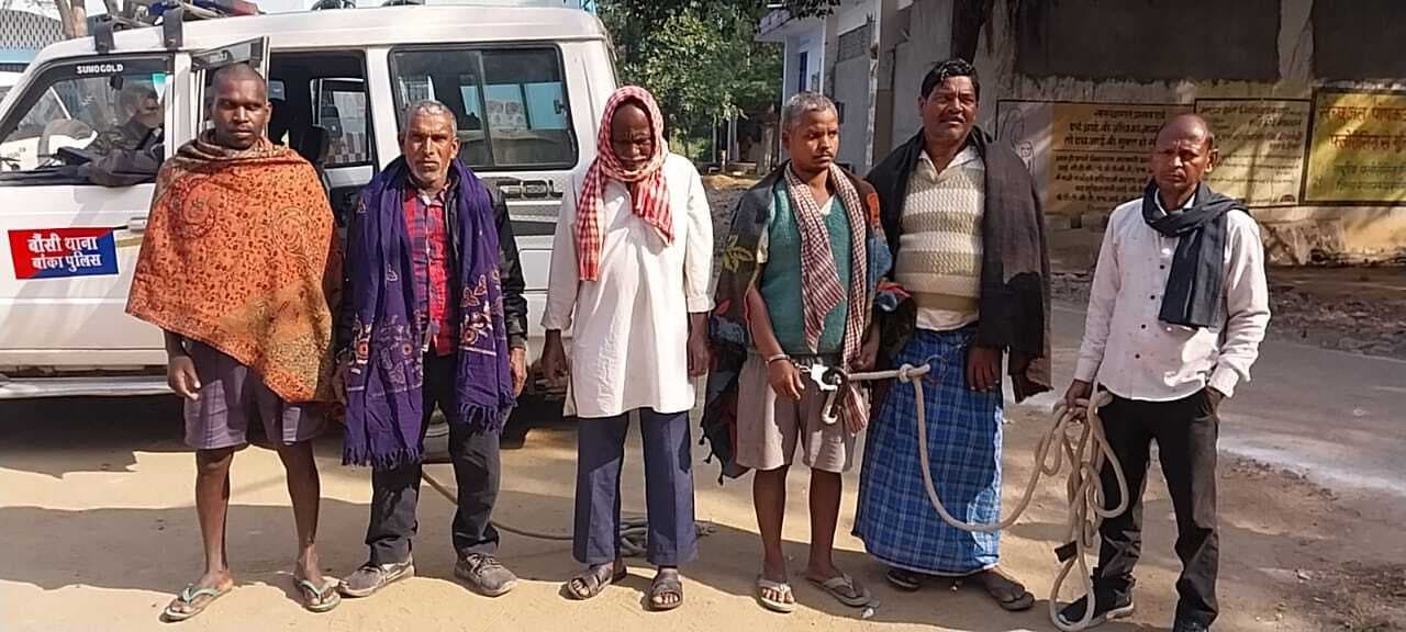 पांच वारंटी भेजे गये जेल