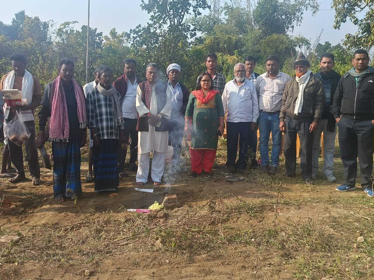 Bokaro News : दनिया में रेलवे साइडिंग निर्माण को लेकर भूमि पूजन