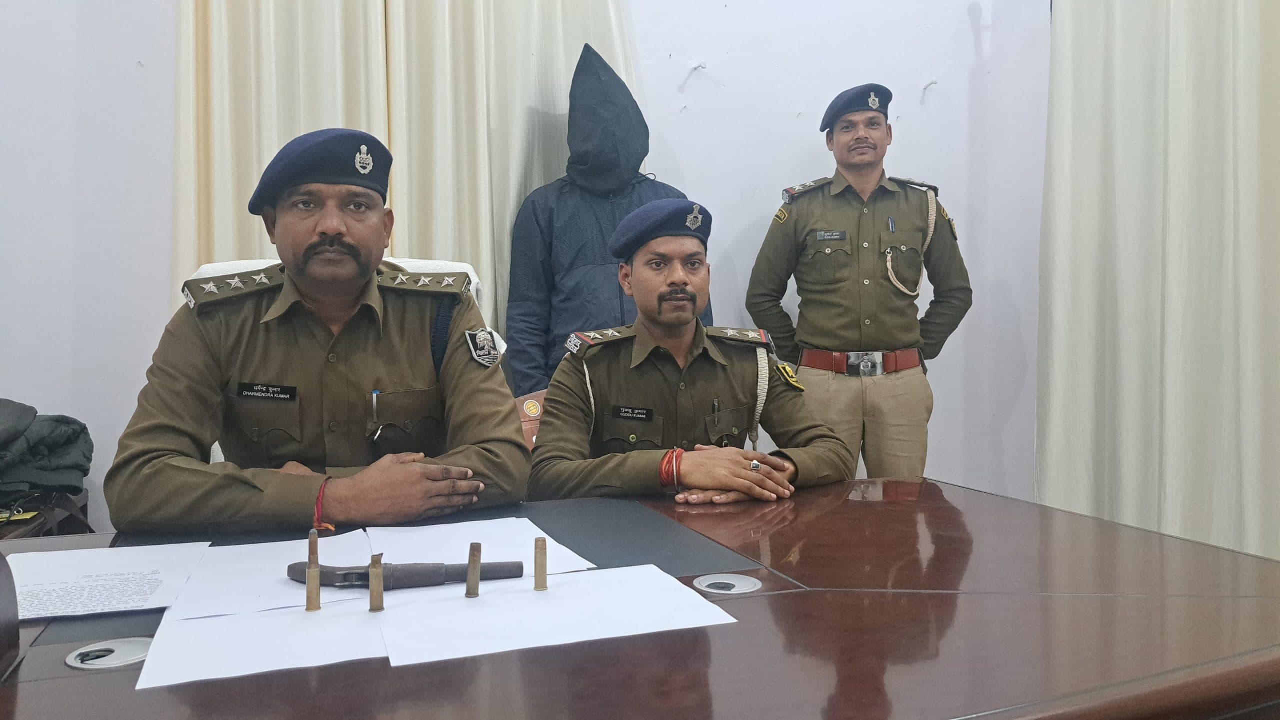 Katihar news : महिला की गोली मारकर हत्या मामले में पुलिस ने आरोपित को किया गिरफ्तार
