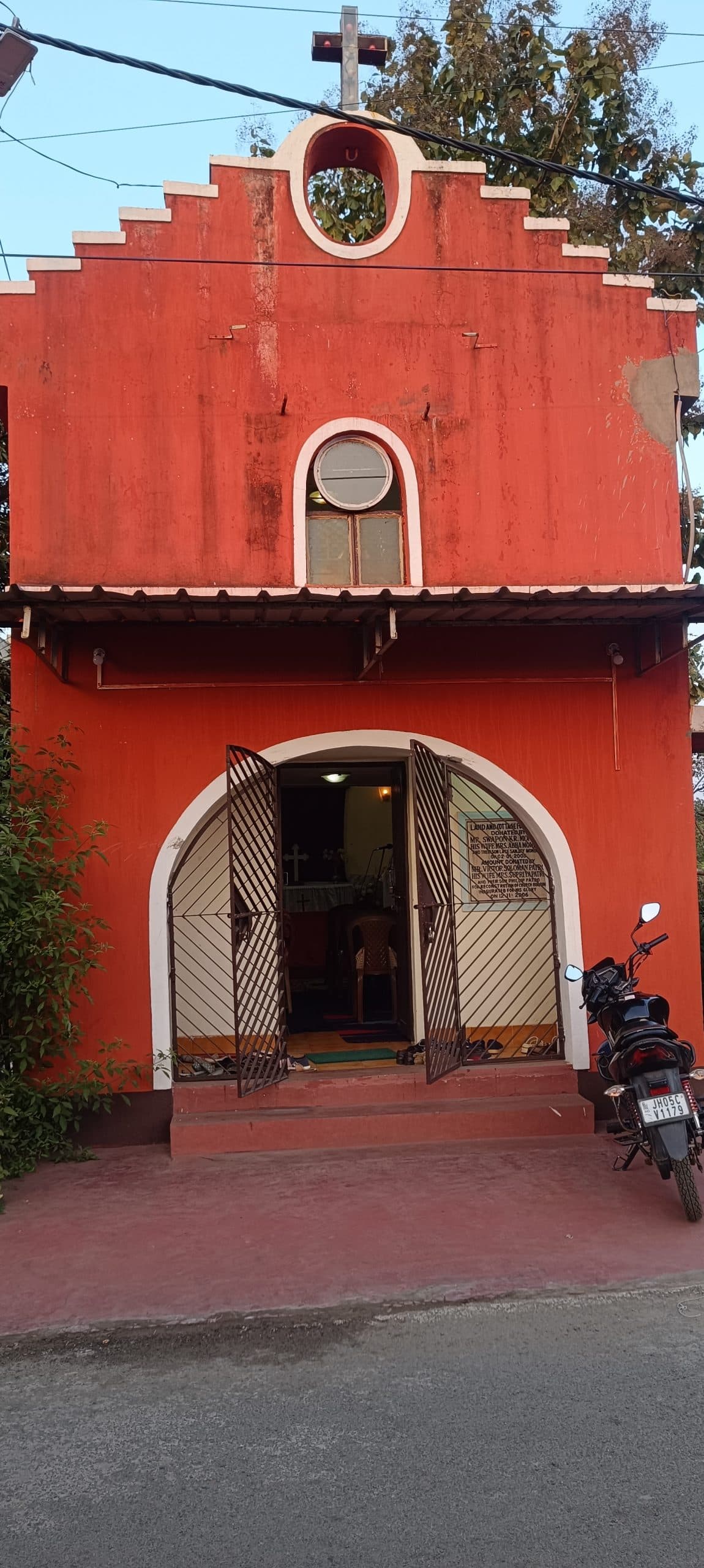 East Singhbhum : लाल गिरिजा के नाम से प्रचलित है काशिदा का ग्रेस यूनियन चर्च