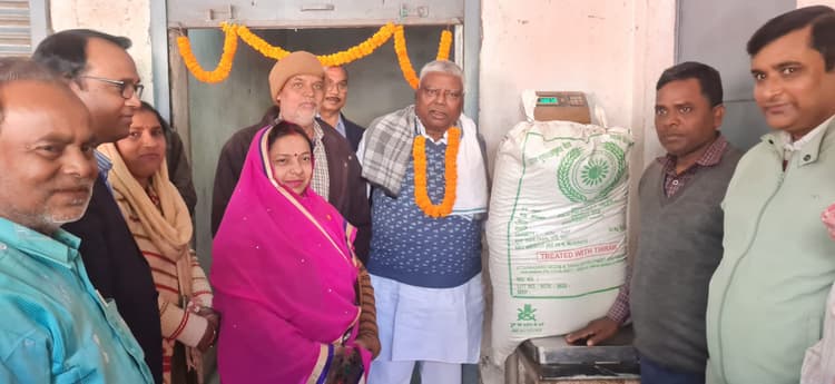 Dhanbad News: किसानों को धान के मूल्य का जल्द होगा भुगतान : मथुरा