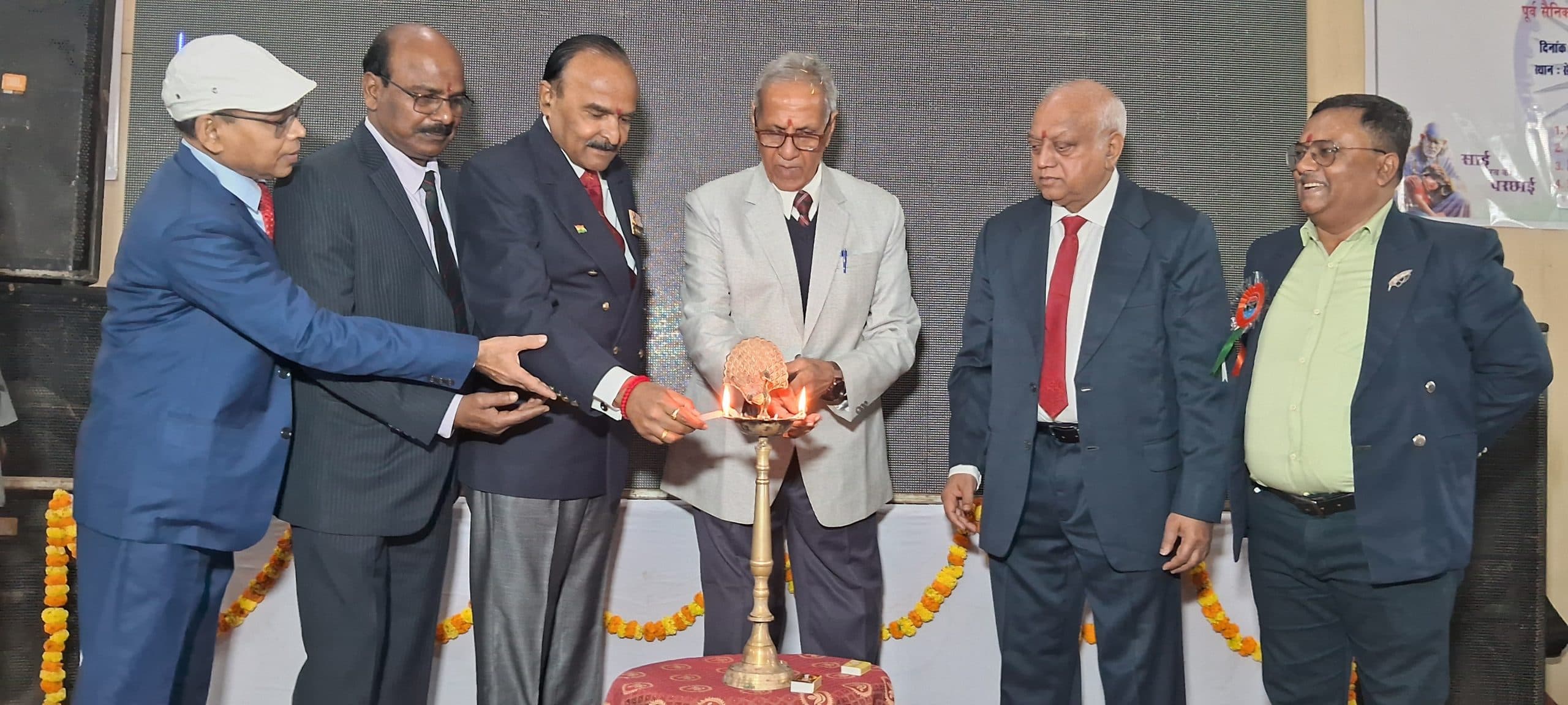 विजय दिवस : 1971 का ऑपरेशन सैन्य इतिहास में एक स्वर्णिम अध्याय : जेनरल लेफ्टिनेंट