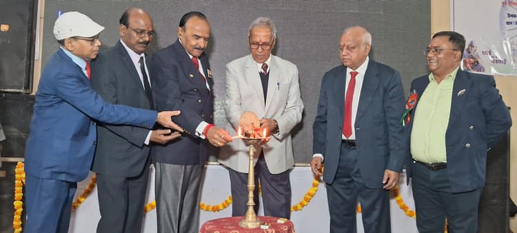 विजय दिवस : 1971 का ऑपरेशन सैन्य इतिहास में एक स्वर्णिम अध्याय : जेनरल लेफ्टिनेंट