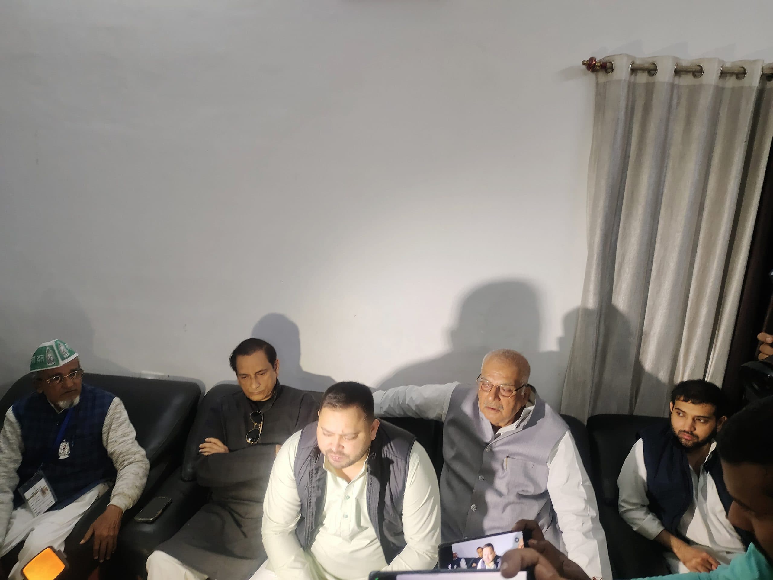 मेरी उम्र कच्ची लेकिन जुबान है पक्कीः तेजस्वी यादव