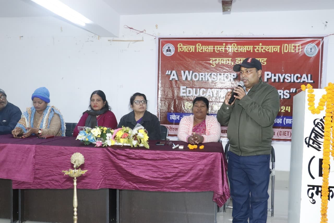 Bottom Lead : छात्र-छात्राओं को करें प्रशिक्षित, ताकि स्वस्थ जीवन शैली अपनायें