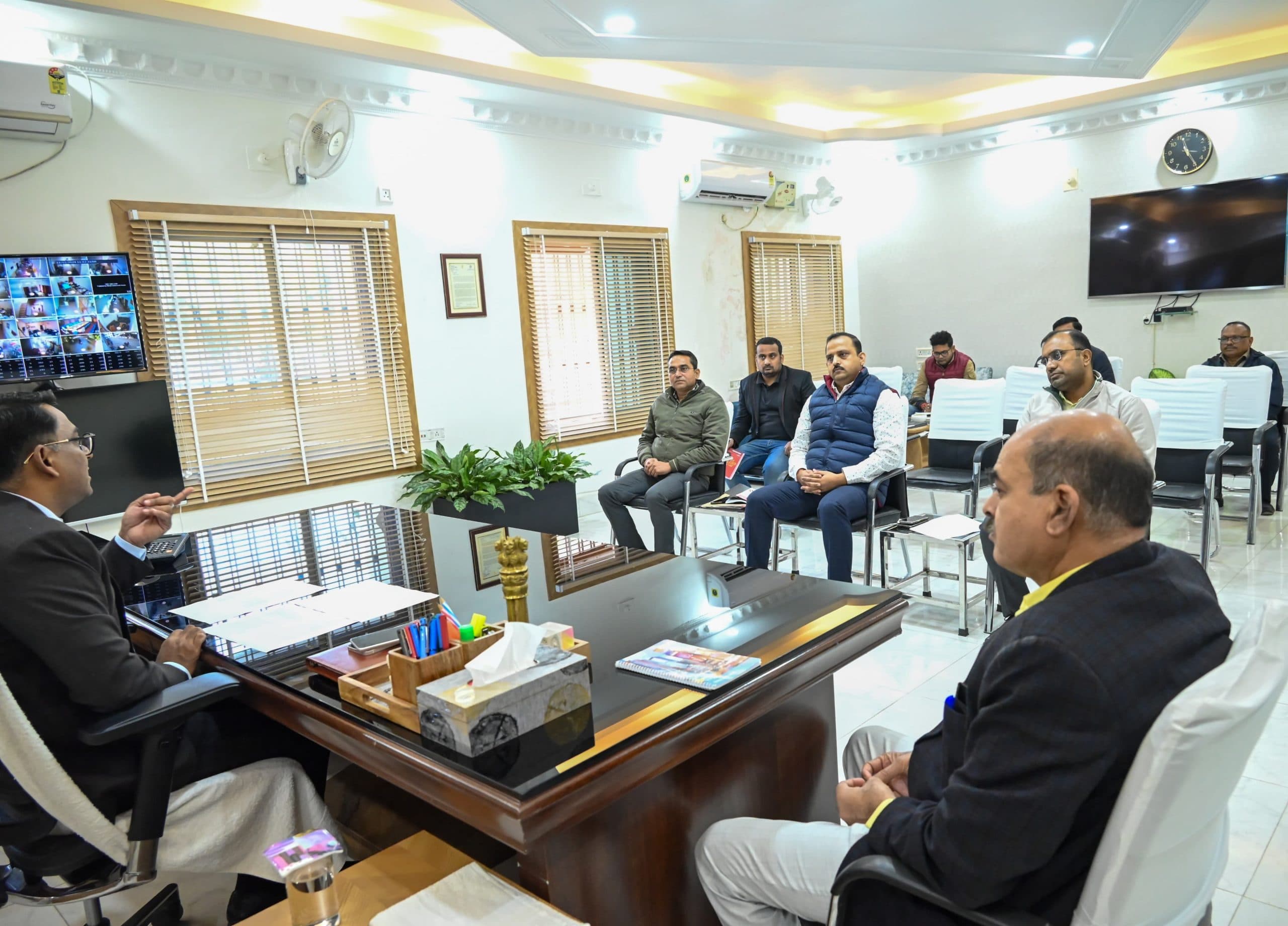 Deoghar News : जिले में 22 दिसंबर को 10 केंद्रों पर होगी चौकीदार नियुक्ति परीक्षा