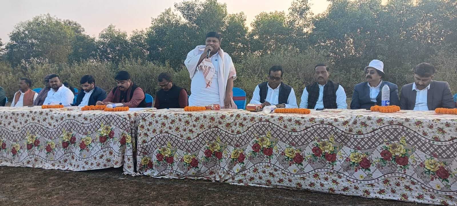 कांग्रेस की बैठक में जरमुंडी विस क्षेत्र में हार की हुई समीक्षा