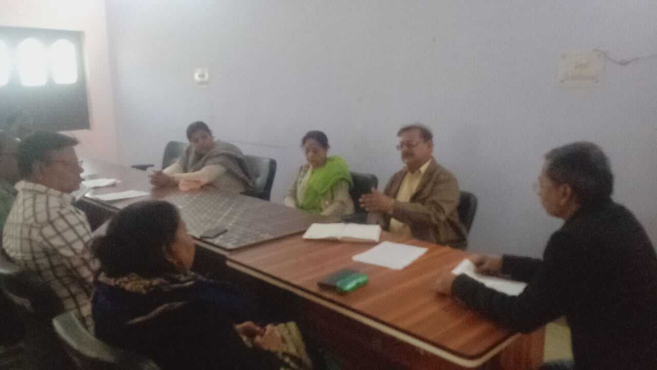 नपं की सामान्य बोर्ड की बैठक में बंद सोलर लाइट चालू कराने की मांग