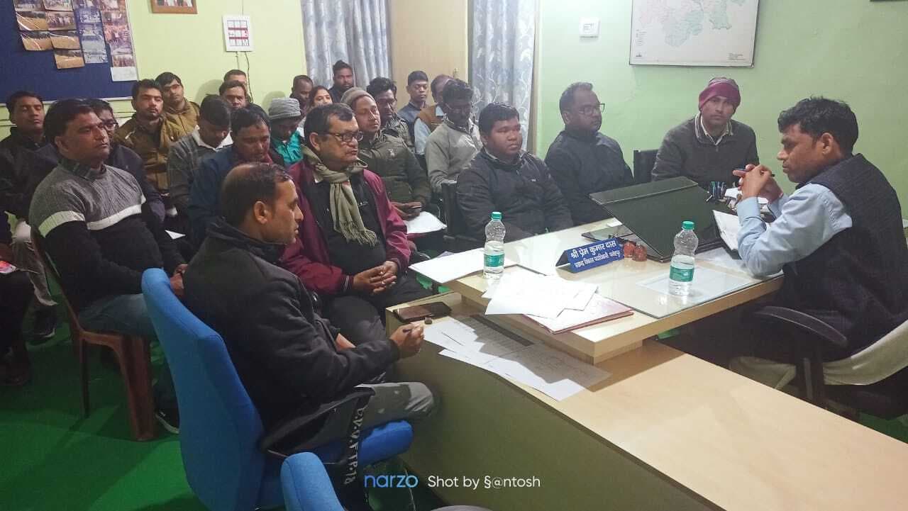 मनरेगा की अधूरी योजनाओं को करें पूर्ण : बीडीओ