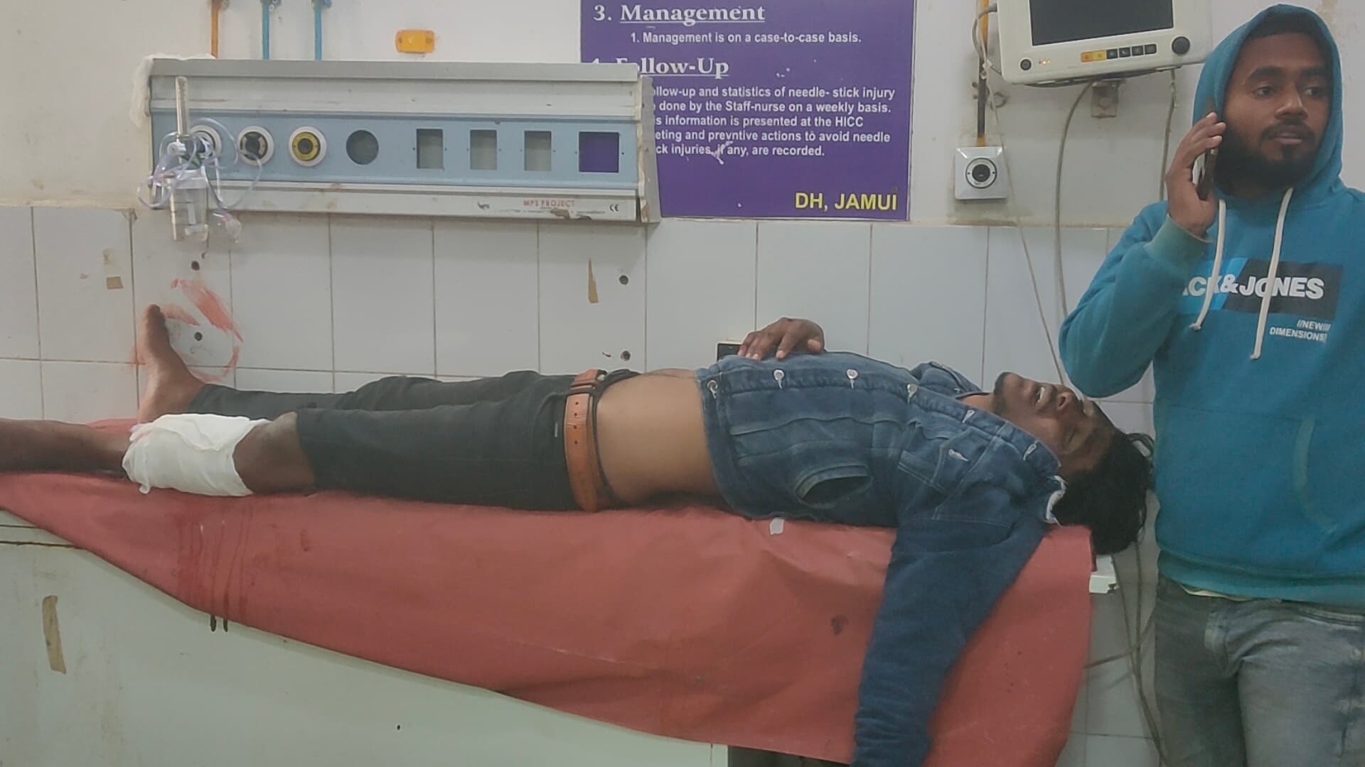 दो बाइकों की टक्कर में चार युवक घायल, दो सदर अस्पताल में भर्ती