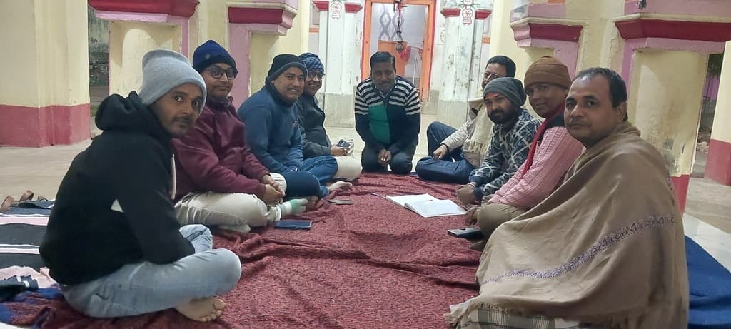 महाशिवरात्रि पर भव्य पूजन की तैयारी को की गयी बैठक