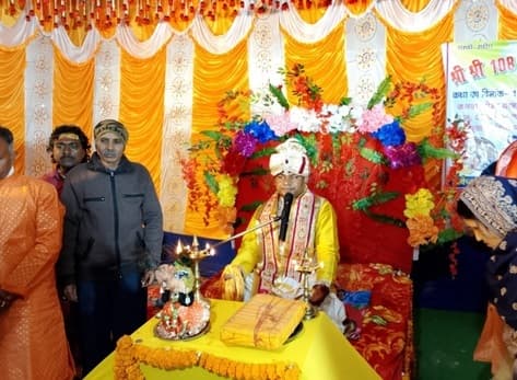 माता-पिता से बढ़कर कोई भगवान नहीं : मणि प्रकाश