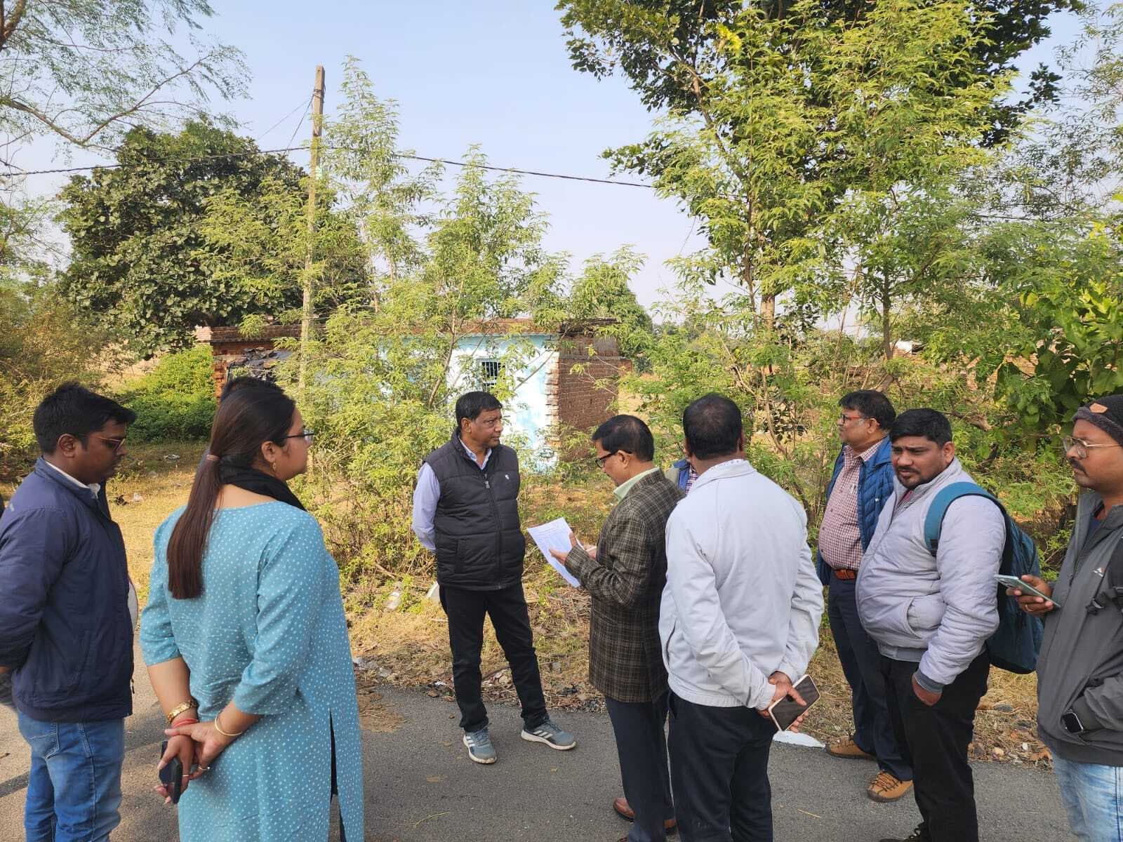 Giridih News: गड़बड़ी की जांच करने पहुंची टीम, धनबाद के अधीक्षण अभियंता बोले- पारगो तलैया में जल जीवन मिशन से नहीं हुआ है काम