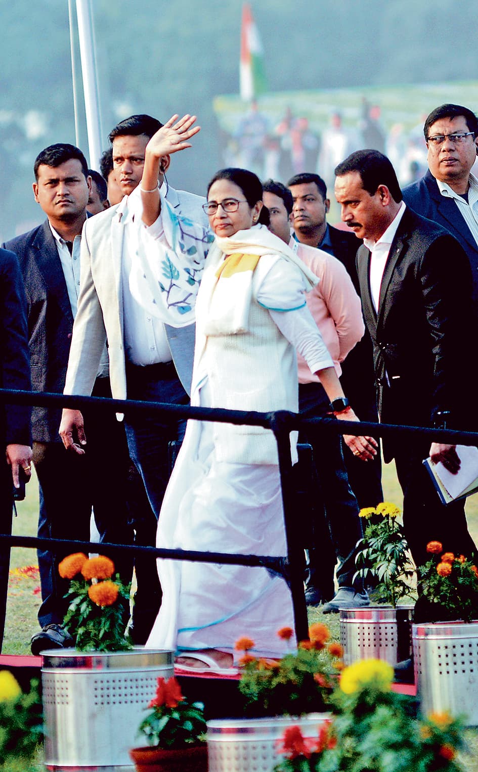 मुक्ति युद्ध में भारत की भूमिका को कभी भुलाया नहीं जा सकता : ममता बनर्जी