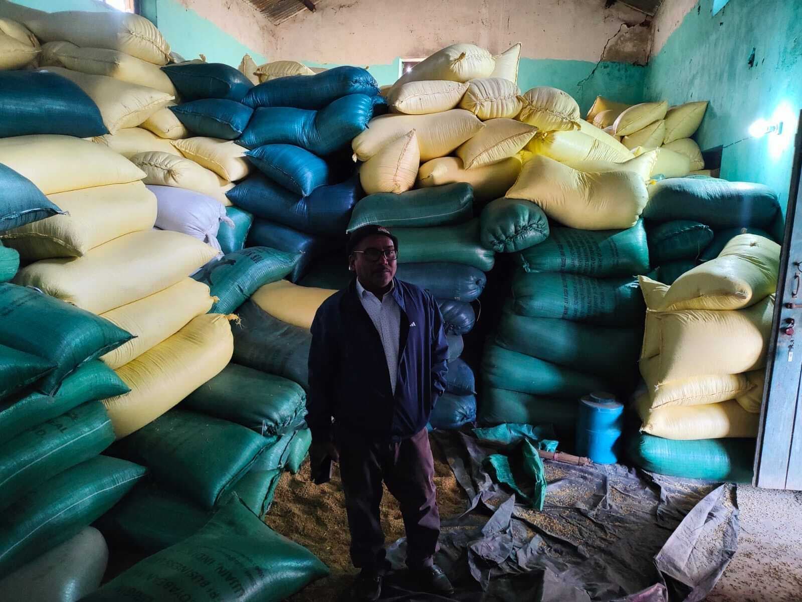 शंभुगंज में पैक्स ने 5544 क्विंटल धान की खरीद की