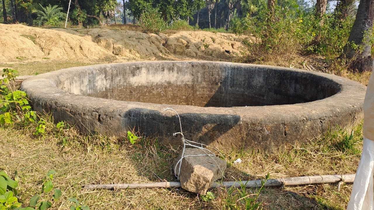 सिंचाई कूप में कूद कर किशोर ने की आत्महत्या, घर में मातम