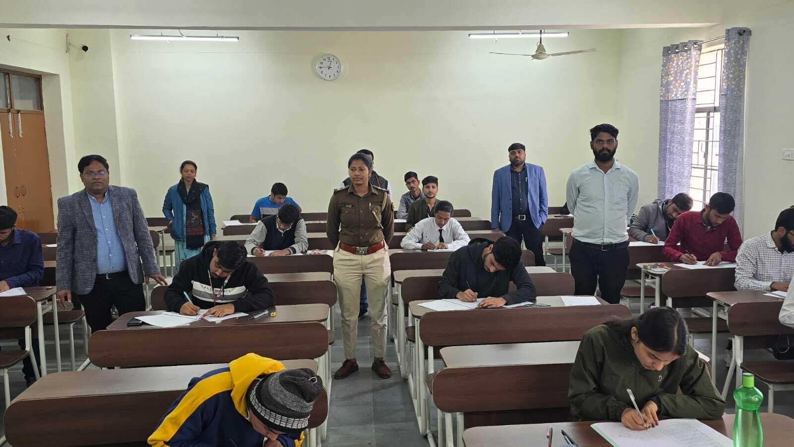 राजकीय अभियंत्रण महाविद्यालय में द्वितीय सेमेस्टर की परीक्षा शुरु