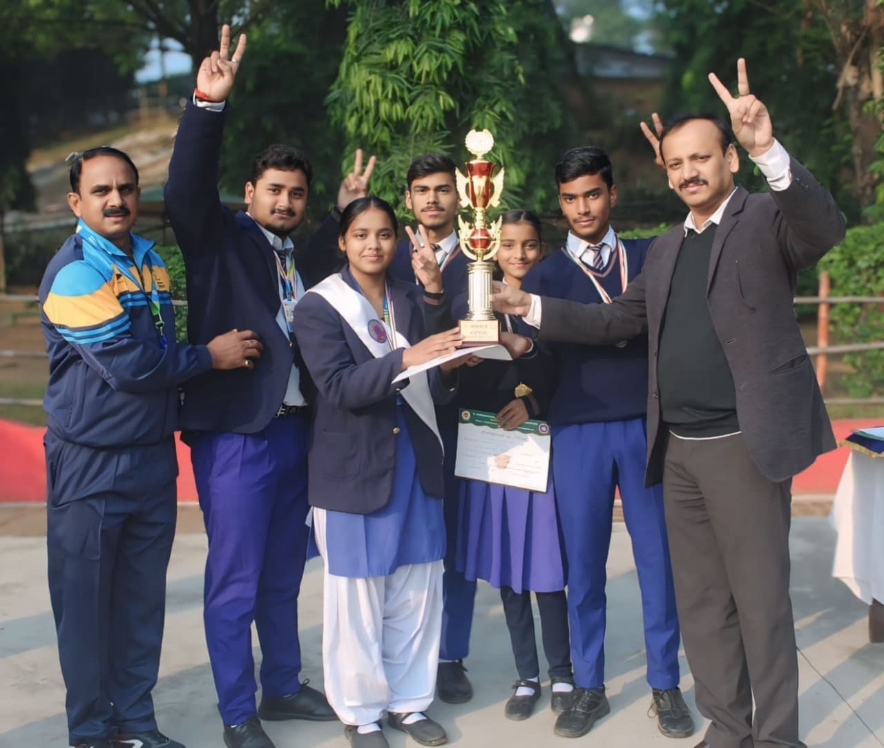 Bokaro News: पिट्स मॉर्डन स्कूल गोमिया बना चैंपियन, होलीक्रॉस स्कूल बालीडीह की टीम बनी उपविजेता