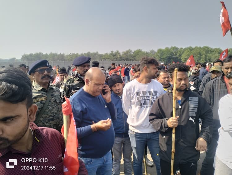 Dhanbad News : गोपीनाथपुर में माले व भाजपा के बीच खूनी संघर्ष के मामले में भाजपा के दो कार्यकर्ता गिरफ्तार, विरोध