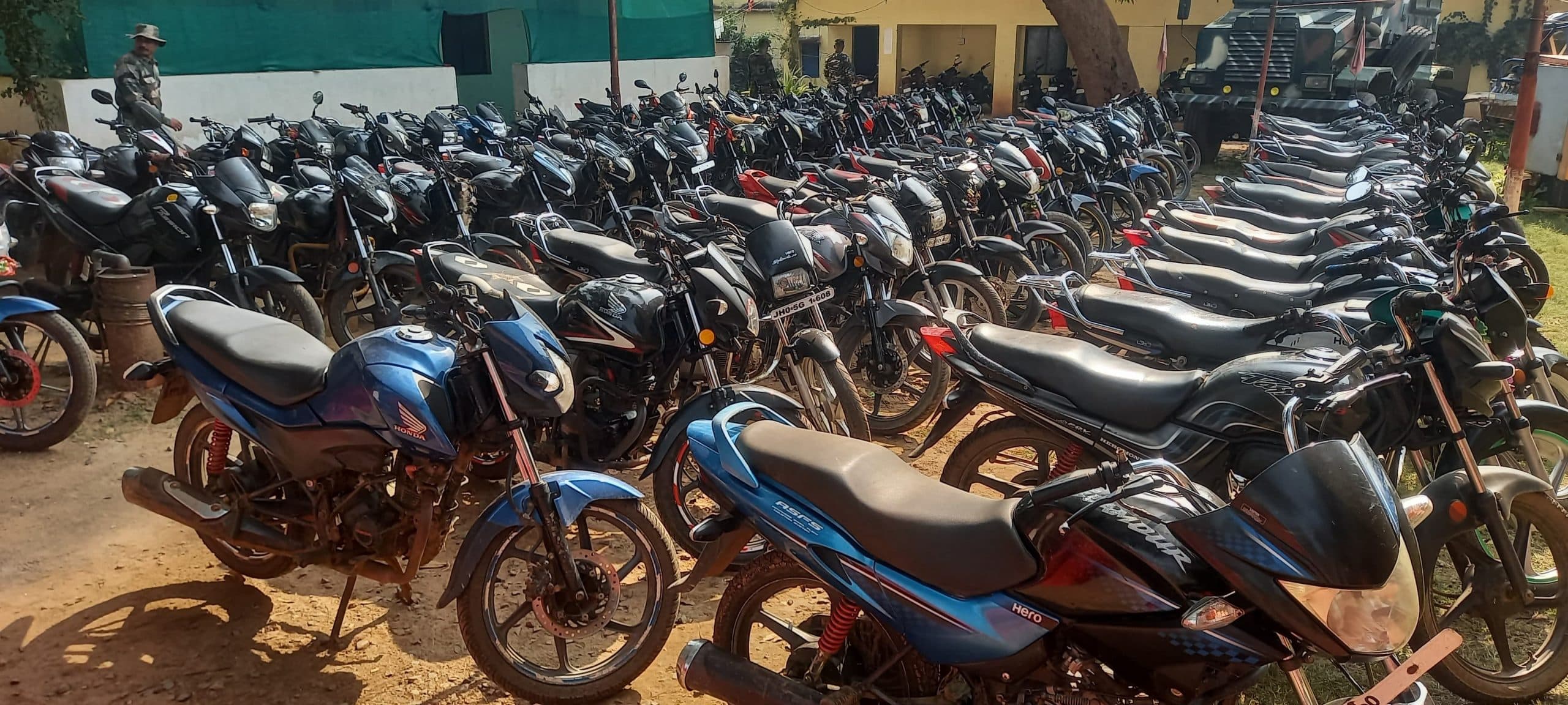 Seraikela News : अंतर जिला बाइक चोर गिरोह का पर्दाफाश, 70 बाइक बरामद, चार गिरफ्तार