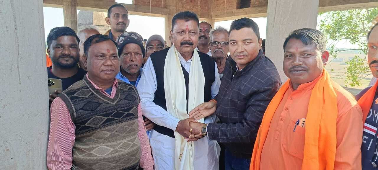 जरमुंडी विधायक देवेंद्र कुंवर का भाजपाइयों ने किया स्वागत