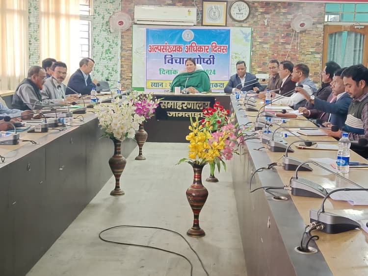 लोग अपनी समस्याओं को बेझिझक रखें हमारे पास, होगा समाधान : डीसी