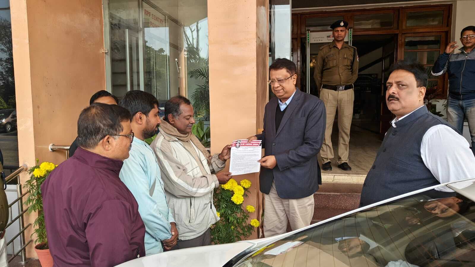 लेबर यूनियन ने की बोनस में की संशोधन की मांग