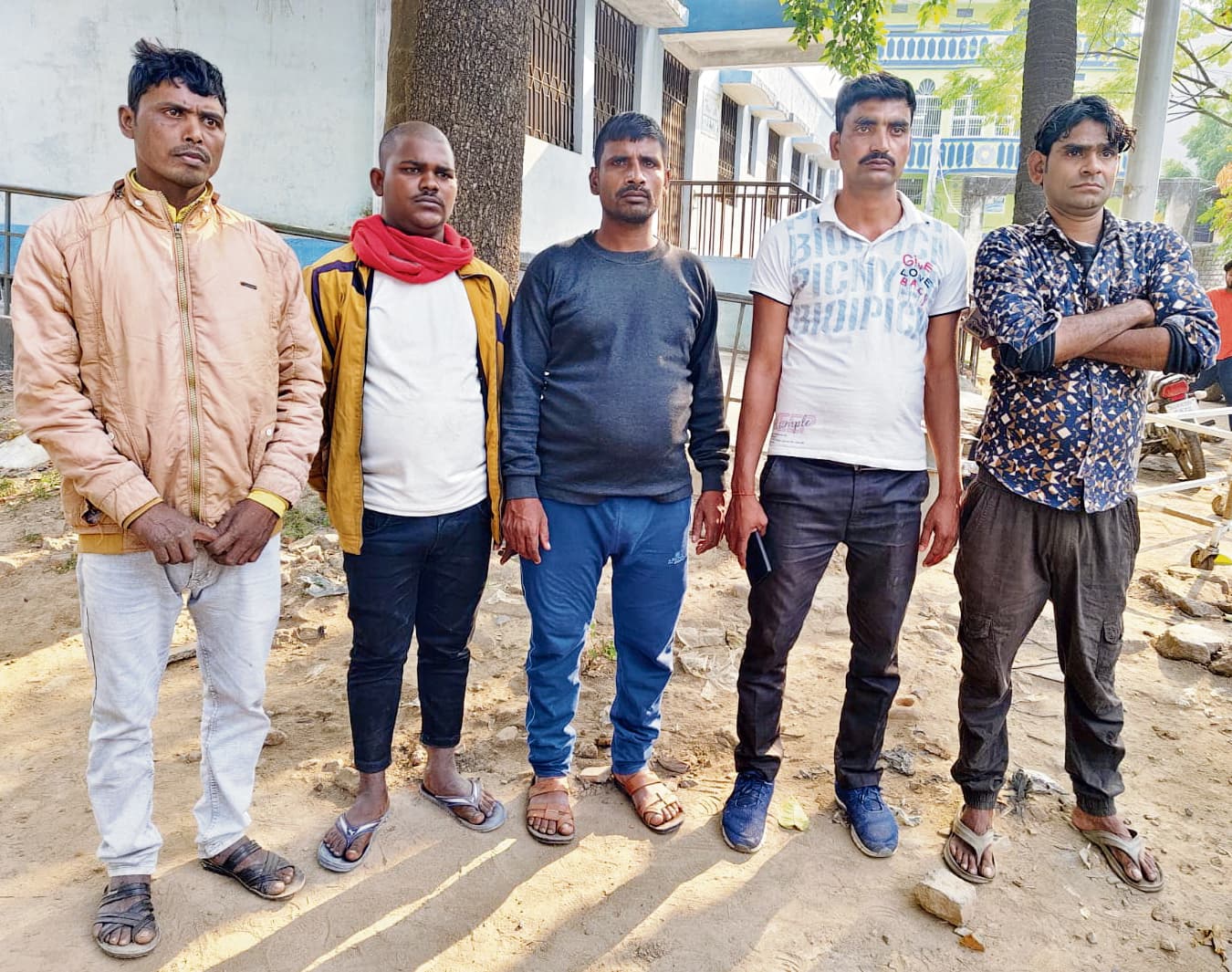 बलुआ में खाना लेकर खेत में जा रहे किशोर की बाइक के धक्के से मौत