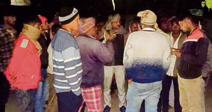 Chhapra News : दो पक्षों में मारपीट के बाद चली गोली, एक युवक जख्मी