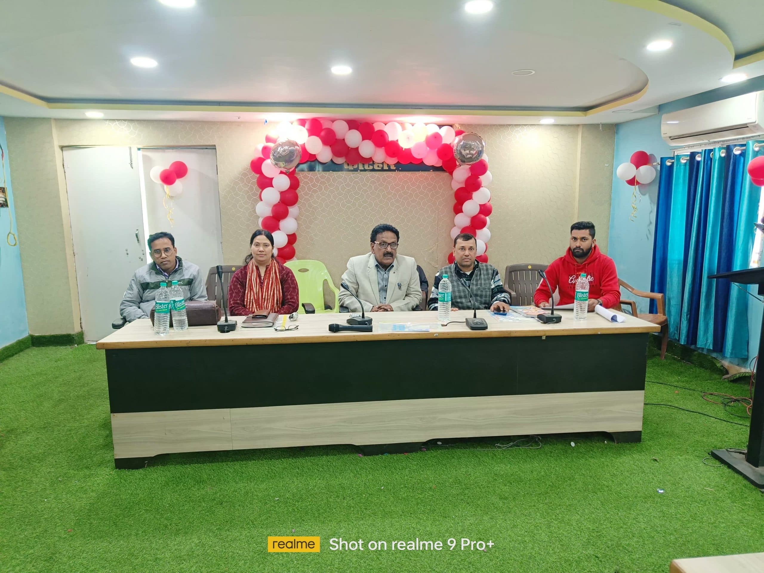 Katihar news : कभी भी शिशु के कूल्हे पर टिका नहीं लगायें, इससे टीके का असर कम होता है : डॉ जहांगीर