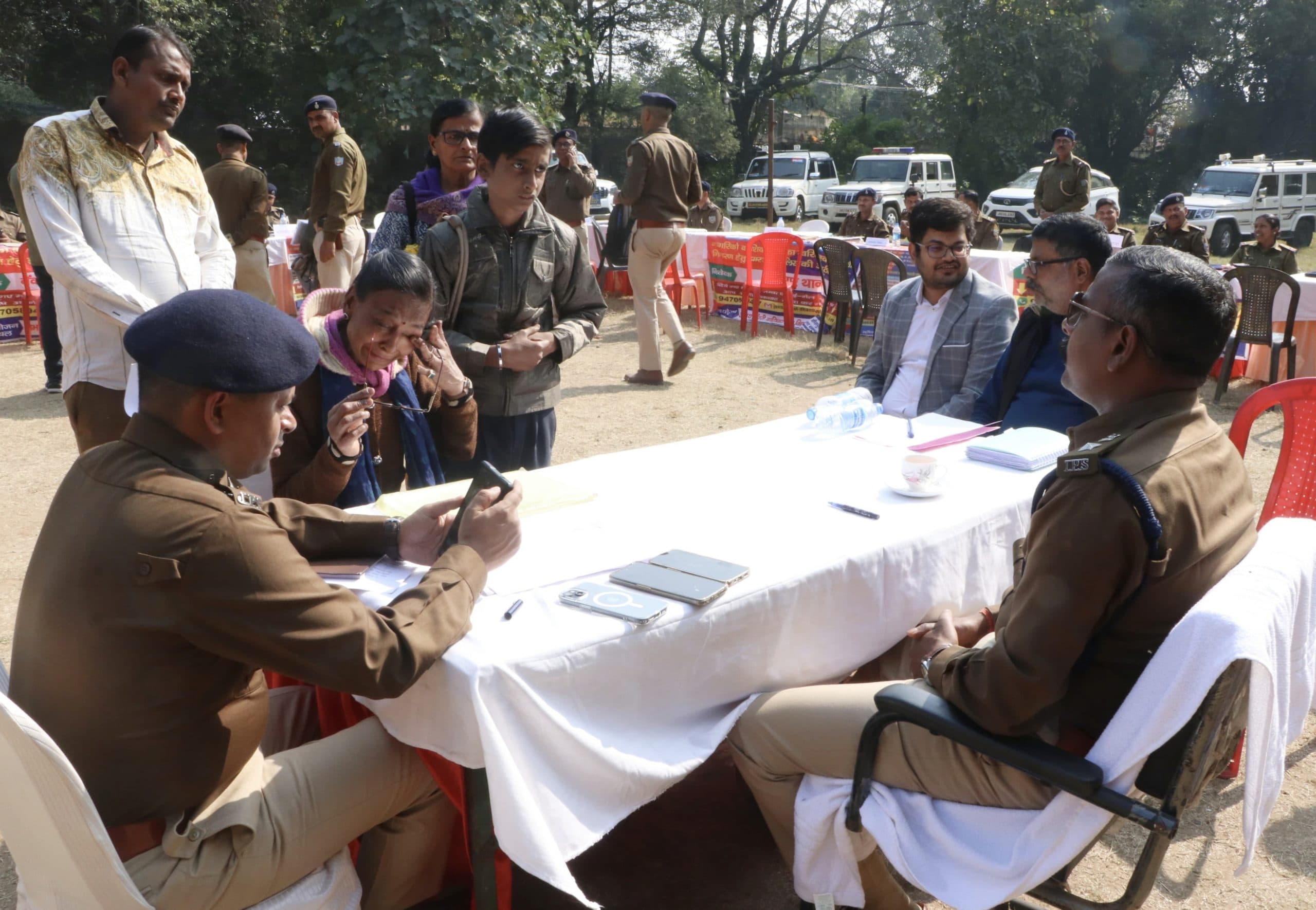 Dhanbad news: जन शिकायत समाधान शिविर में 313 शिकायतें पहुंची