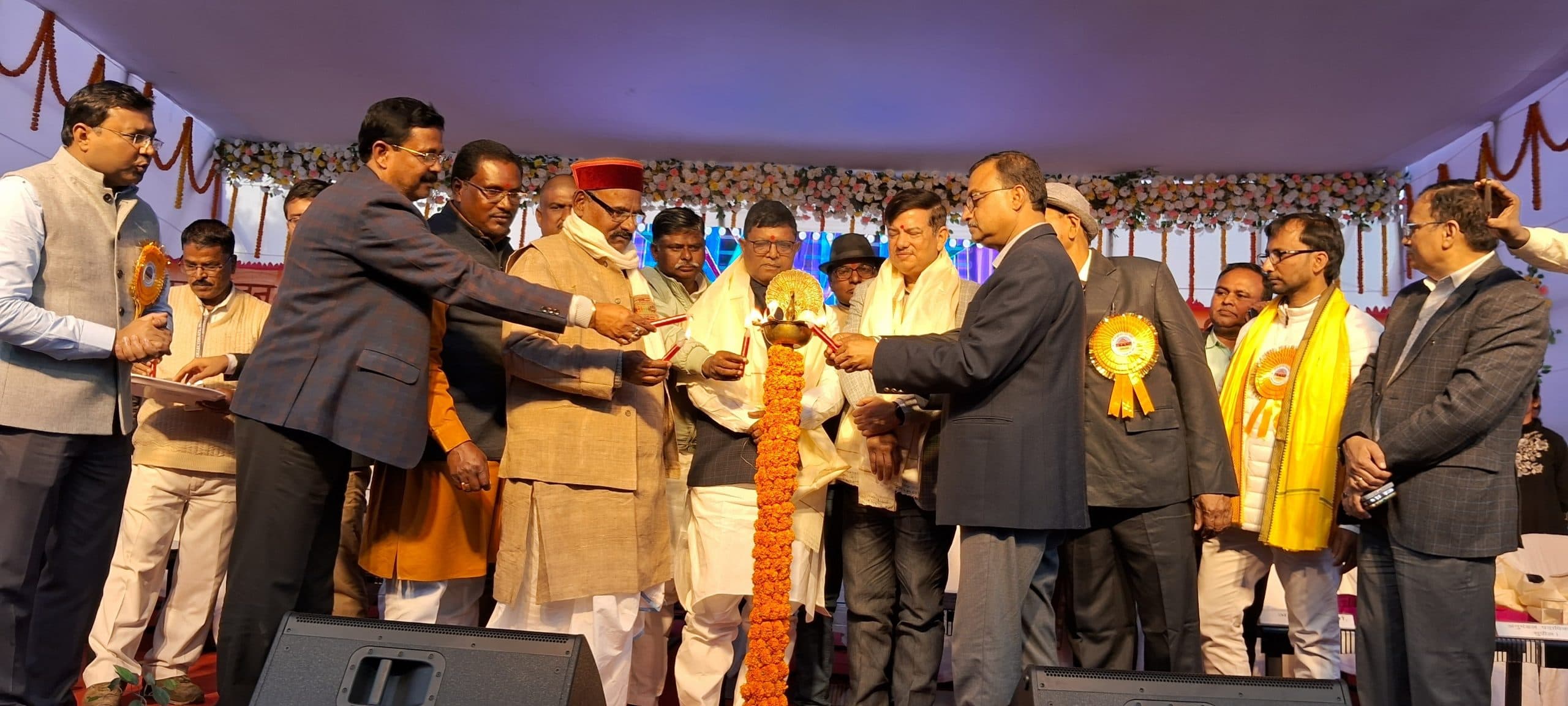 हरदी दुर्गा स्थान में तीन दिवसीय वीर लोरिक महोत्सव का आगाज