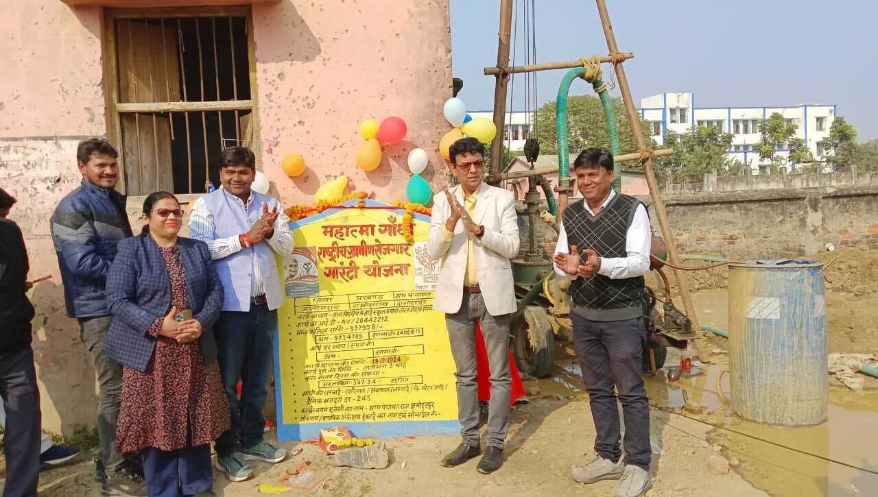 लाइव स्ट्रीमिंग से 76 खेल मैदान का सीएम ने किया शिलान्यास